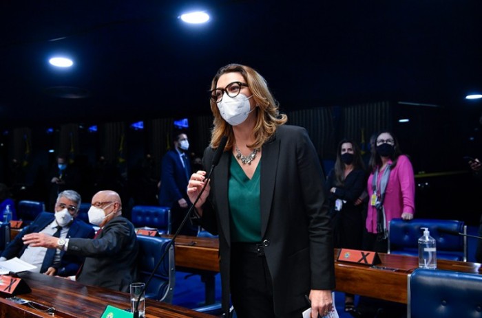 A PEC foi proposta pela senadora Leila Barros (Cidadania-DF)