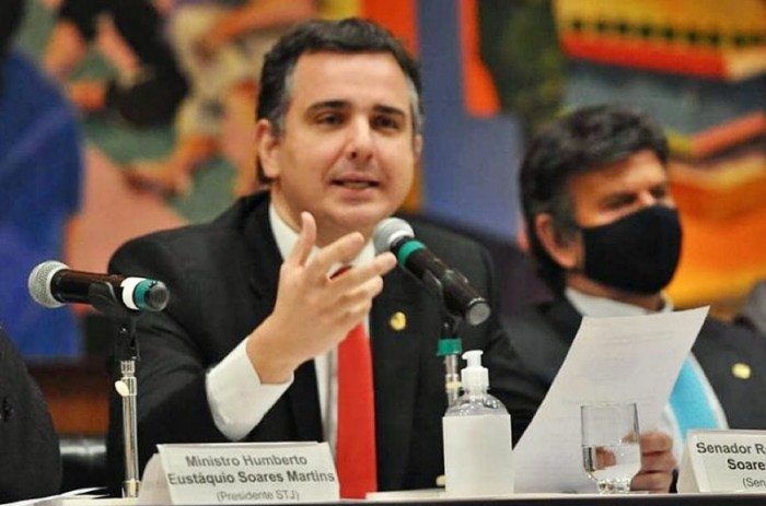 O presidente do Senado, Rodrigo Pacheco (DEM-MG) falou no evento “O Brasil da Segurança Jurídica”, que teve também a participação do presidente do(STF, ministro Luiz Fux - Reprodução