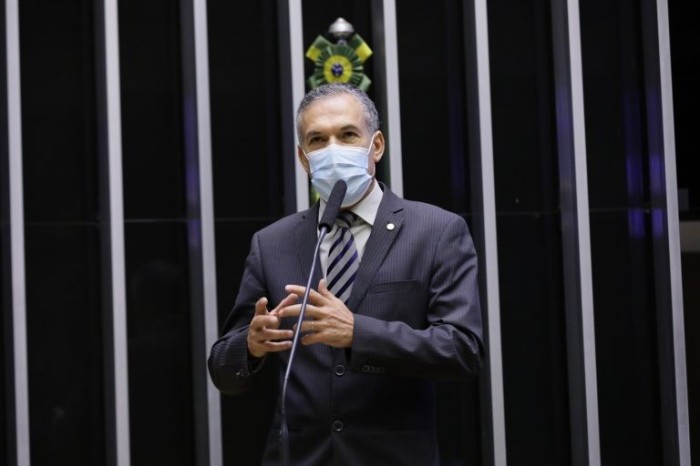 Comissão debate impacto das geadas na agricultura