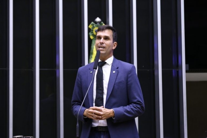 Felipe Carreras: dinheiro tem de chegar à ponta da cadeia esportiva, o atleta - (Foto: Gustavo Sales/Câmara dos Deputados)