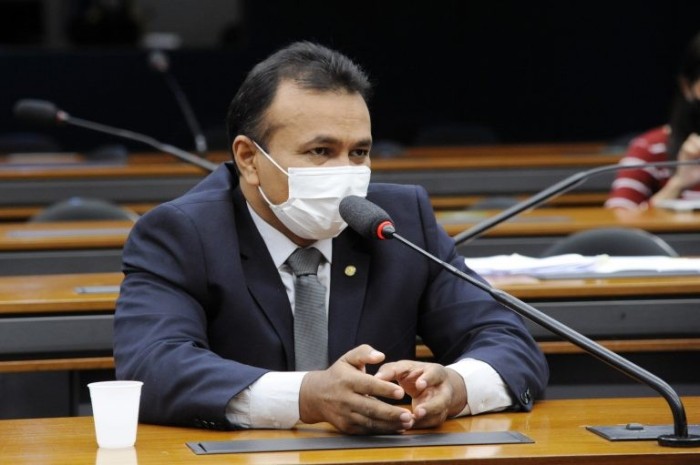 Capitão Fábio Abreu: medida ajuda a diminuir desigualdades no mercado de trabalho - (Foto: Cleia Viana/Câmara dos Deputados)