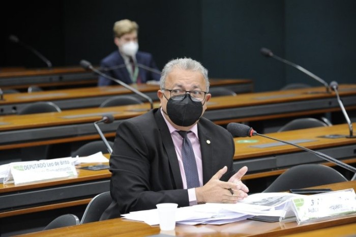 Elias Vaz: 