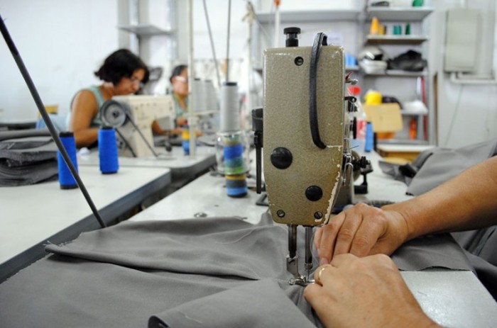 Os senadores que solicitaram a homenagem destacam que as pequenas e microempresas geram cerca de 57% da massa salarial do país, além de representar em torno de 97% de todas as empresas brasileiras - Gov. Espírito Santo