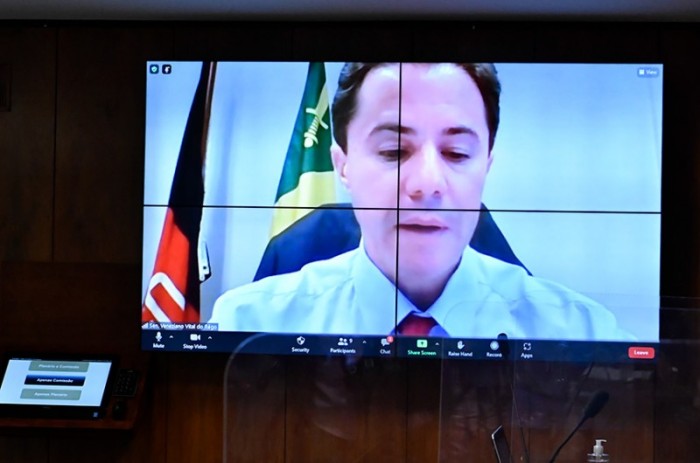 O senador Veneziano Vital do Rêgo (MDB-PB) leu o seu parecer sobre o documento, que foi encaminhado para o arquivo - Waldemir Barreto/Agência Senado
