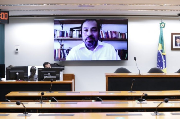 Paulino de Carvalho Neto: contribuição dos países em desenvolvimento n emissão de gases é pequena - (Foto: Reprodução/TV Câmara)