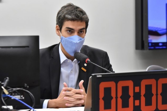 Tiago Mitraud: é desproporcional reservar 10% das vagas para um público-alvo reduzido - (Foto: Reila Maria/Câmara dos Deputados)