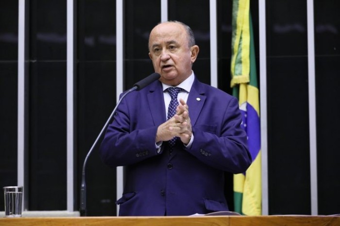 Júlio Cesar: 