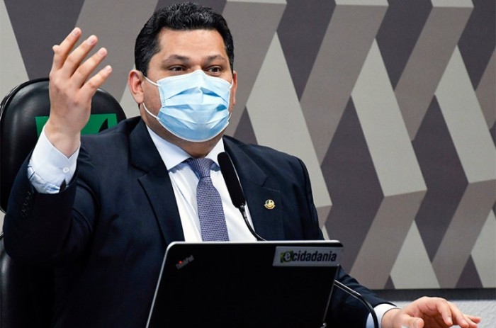 O presidente da CCJ, Davi Alcolumbre (DEM-AP), negou que esteja atrasando a indicação de Mendonça como um “ato político” - Roque de Sá/Agência Senado