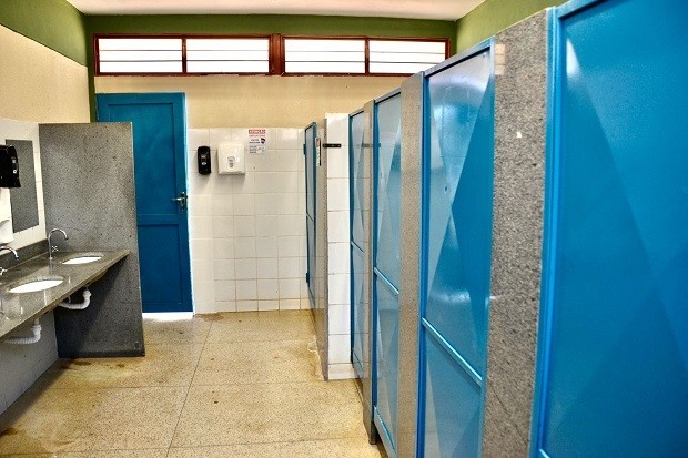 Acervo da escola
