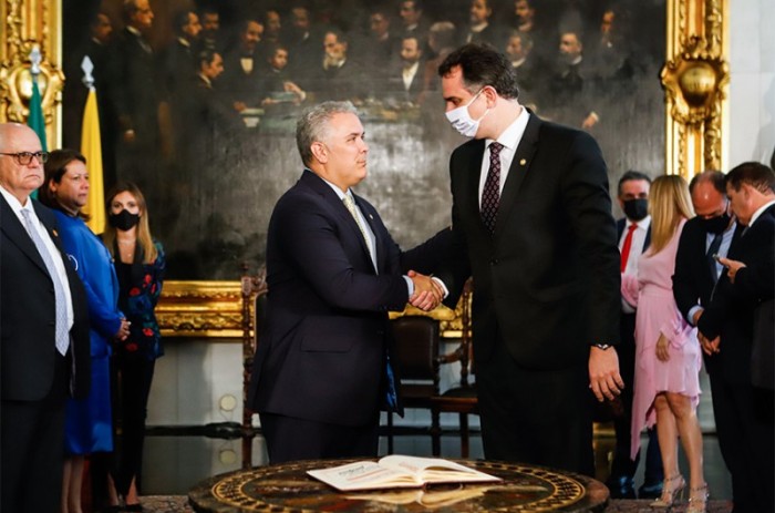 O presidente colombiano e o presidente do Senado no Salão Nobre do Senado Federal - Pedro Gontijo/Senado Federal