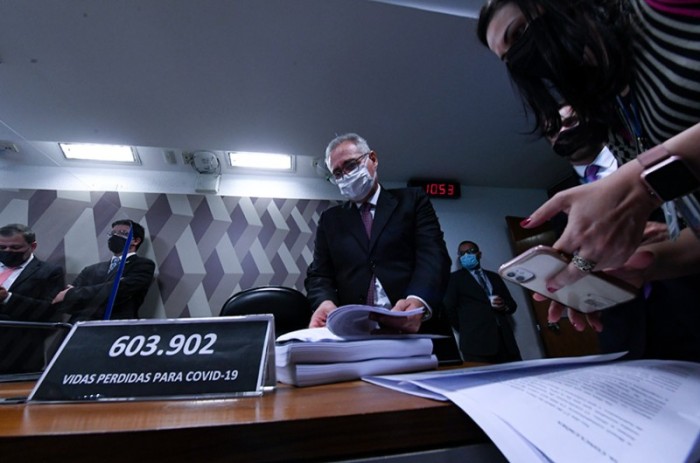 O senador Renan Calheiros no dia da apresentação de seu relatório à comissão - Edilson Rodrigues/Agência Senado