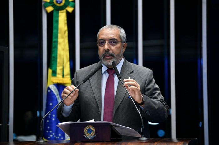 O senador Paulo Paim é presidente do colegiado - Pedro França/Agência Senado