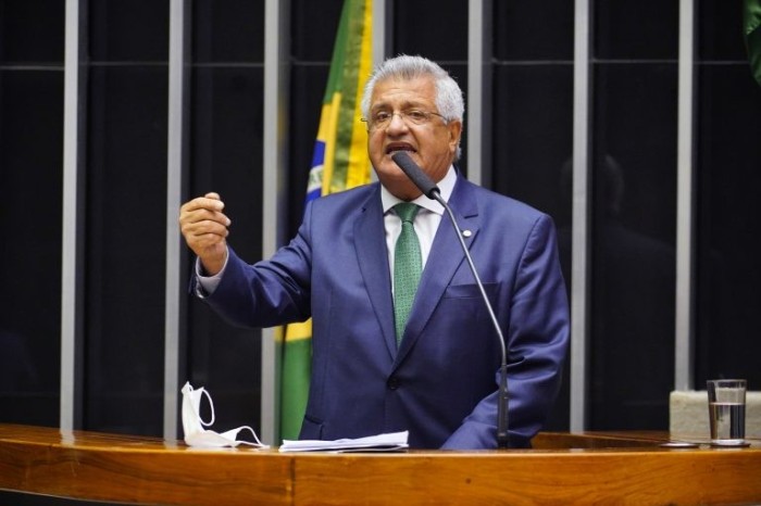 Bacela: legalizar o jogo permite colher informações precisas sobre jogadores - (Foto: Pablo Valadares/Câmara dos Deputados)