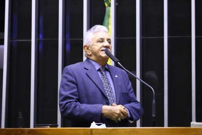 Projeto considera alienação parental impedir pai de acompanhar pré-natal