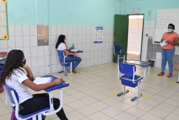 Volta às aulas presenciais em Cachoeiro do Itapemirim (ES): pandemia dificultou aprendizagem - Márcia Leal/PMCI