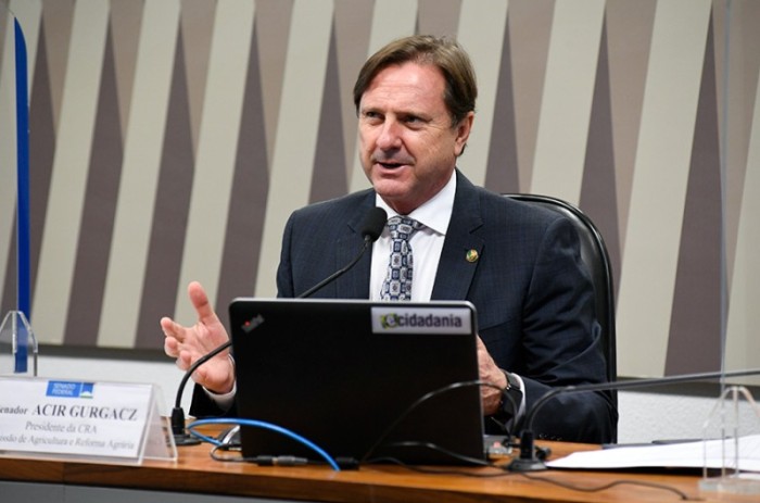 Acir Gurgacz preside reunião desta quinta na CRA, primeira comissão a aprovar suas emendas ao PLOA - Roque de Sá/Agência Senado