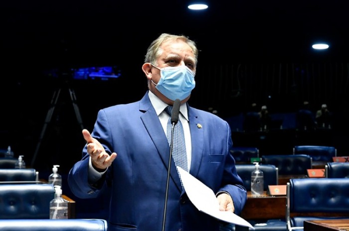 O senador Izalci Lucas (PSDB-DF) manifestou preocupação com a falta de recursos para o pagamento de bolsas para pesquisadores - Waldemir Barreto/Agência Senado