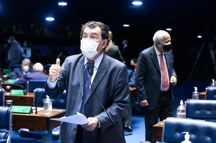 Eduardo Braga (MDB-AM), autor da PEC 29/2020: renda básica deve ser política de Estado - Jefferson Rudy/Agência Senado