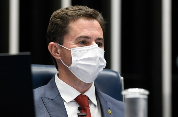 O senador Veneziano Vital do Rêgo (MDB-PB) é o autor do projeto, que segue para a Câmara - Jefferson Rudy/Agência Senado