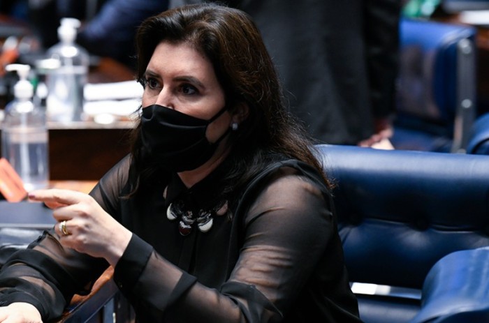 A matéria foi retirada a pedido da relatora, senadora Simone Tebet (MDB-MS)
