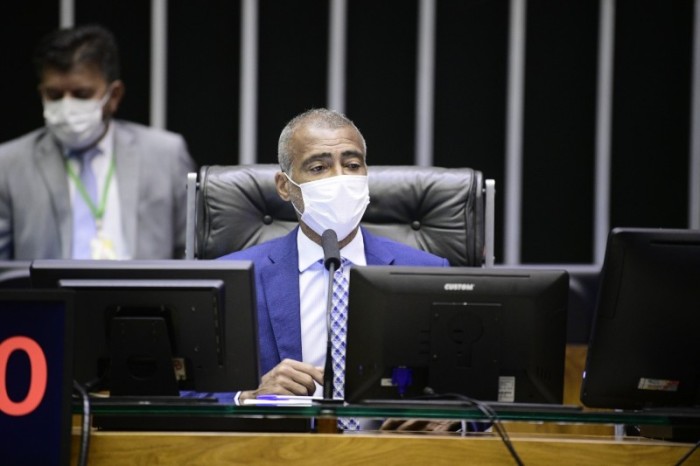 Senador Romário (PL-RJ) presidiu a sessão do Congresso Nacional no plenário da Câmara dos Deputados - Pedro França/Agência Senado