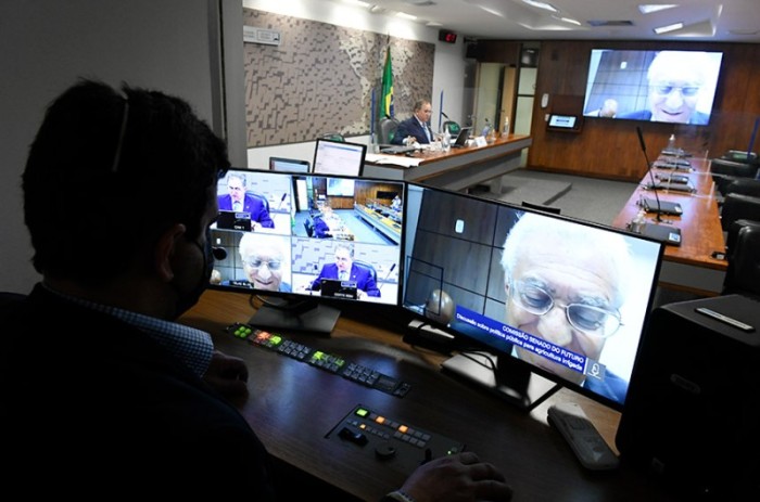 Participantes falaram por videoconferência na audiência presidida por Izalci Lucas (PSDB-DF); internautas mostraram preocupação com crise hídrica - Roque de Sá/Agência Senado