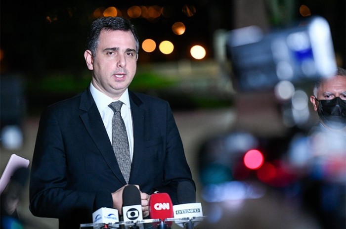 O presidente do Senado deu entrevista coletiva após o encontro com o presidente do STF, Luiz Fux - Pedro Gontijo/Senado Federal