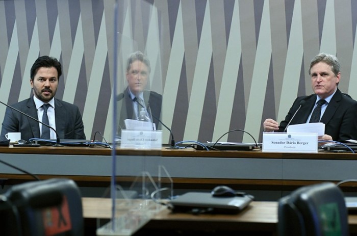 O ministro Fábio Faria e o presidente da CI, Dário Berger, na audiência desta terça - Geraldo Magela/Agência Senado