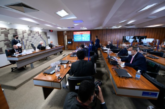 Comissão de Assuntos Econômicos em audiência sobre aumento de preços dos combustíveis, na última terça - Edilson Rodrigues/Agência Senado