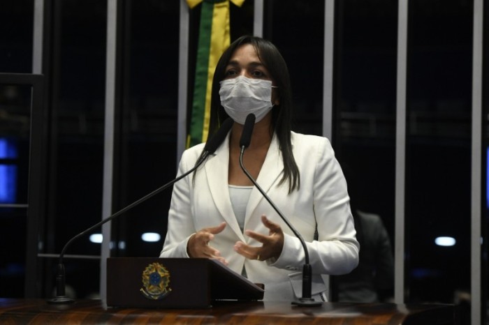 A senadora Eliziane Gama (Cidadania-MA), relatora da indicação na CCJ, defendeu a capacidade técnica de Mendonça - Jefferson Rudy/Agência Senado