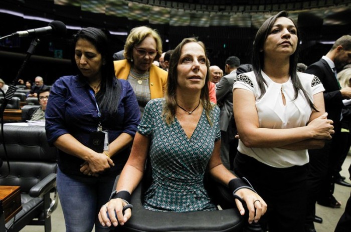 "Podemos dizer que hoje é um dia para marcar nossa resistência. Apenas ela é digna de celebração", disse a senadora Mara Gabrilli (PSDB-SP) - Beto Barata/Agência Senado