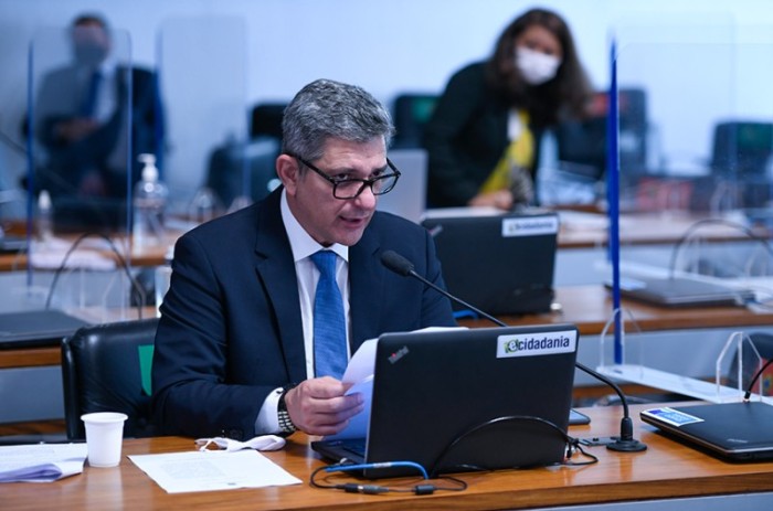 Para o relator, Rogério Carvalho, as emendas do Plenário descaracterizaram o projeto de Paulo Paim - Edilson Rodrigues/Agência Senado