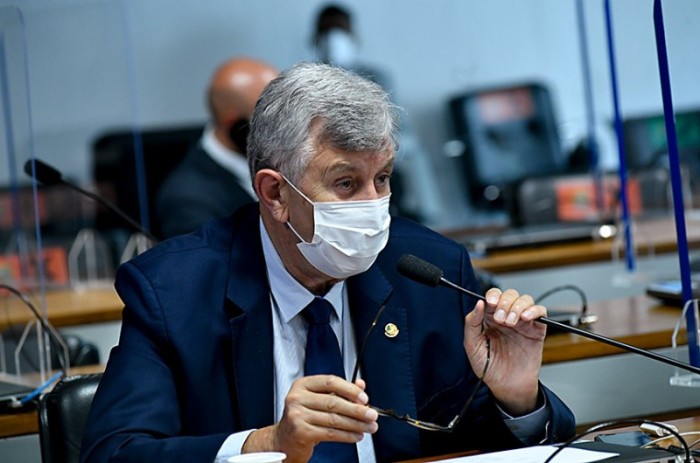Luiz Carlos Heinze relatou o projeto na CMA - Geraldo Magela/Agência Senado