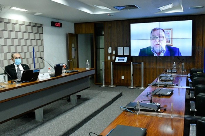 O Presidente da Comissão de Educação, Marcelo Castro, e o presidente da subcomissão, Flávio Arns, na reunião desta segunda - Geraldo Magela /Agência Senado