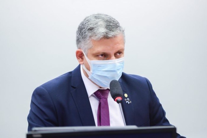 Dr. Frederico: idosos têm, em média, apenas seis anos de escolaridade - (Foto: Billy Boss/Câmara dos Deputados)