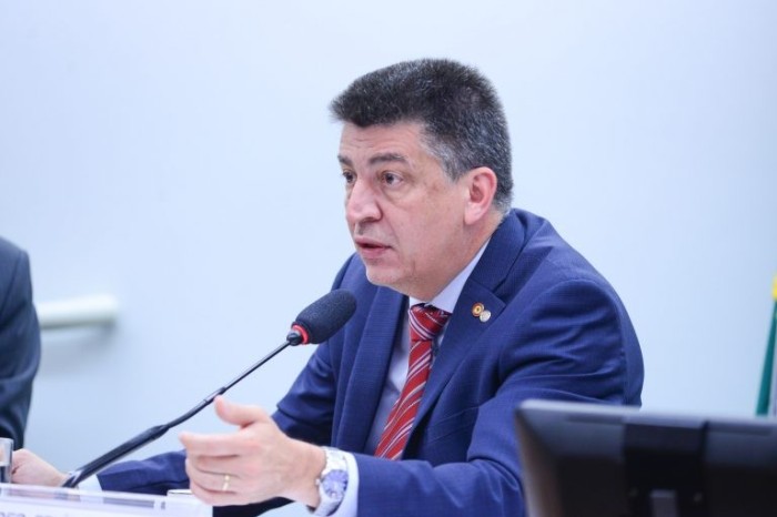 Felício Laterça retirou trecho que, segundo ele, interferia nas entidades desportivas - (Foto: Billy Boss/Câmara dos Deputados)