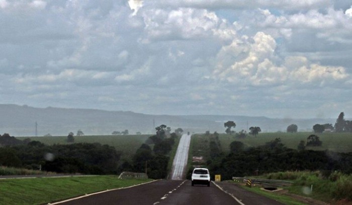 Tempo continua instável com previsão de chuva forte para a região norte do Estado