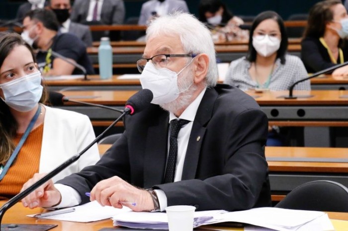 Ivan Valente é o autor da proposta - (Foto: Marina Ramos/Câmara dos Deputados)