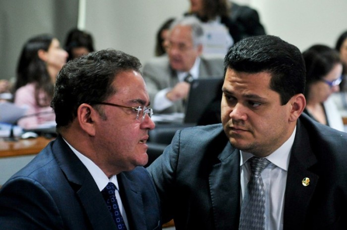 Roberto Rocha, relator da PEC 110/2019, e Davi Alcolumbre, presidente da CCJ - Geraldo Magela/Agência Senado