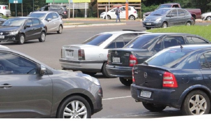 Penalidades médias e leves se tornam advertência para motoristas sem infração recente