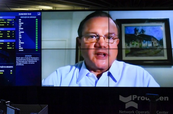 Wellington em sessão remota do Senado: senador enviou ofícios à Caixa e ao BB - Waldemir Barreto/Agência Senado