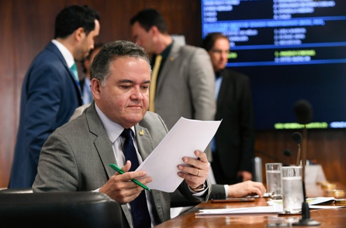 O relator, senador Roberto Rocha (PSDB-MA), é favorável à proposta - Edilson Rodrigues/Agência Senado