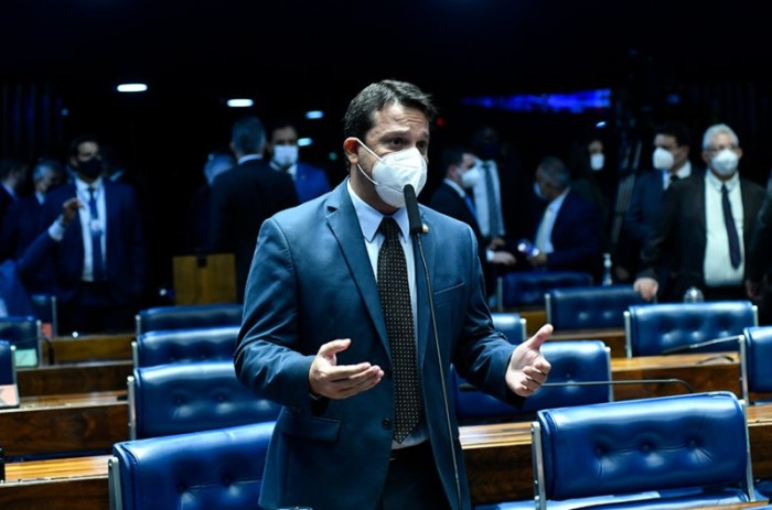 Reguffe defendeu análise de veto de Bolsonaro ao projeto que garante cobertura a tratamento oral contra o câncer - Geraldo Magela/Agência Senado