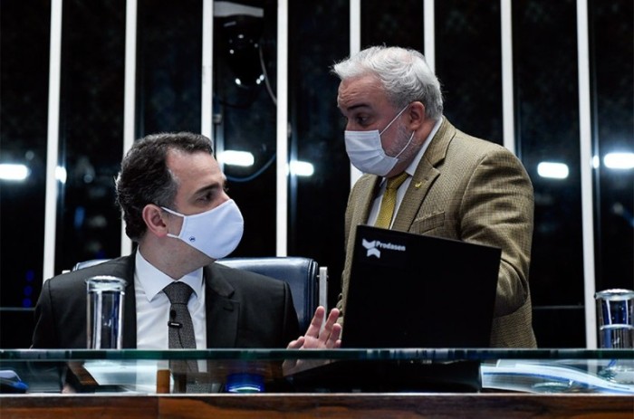 Senador Jean Paul Prates (PT-RN) acertou com o presidente Rodrigo Pacheco a inclusão na Ordem do Dia de projetos sobre preço dos combustíveis - Waldemir Barrreto/Agência Senado