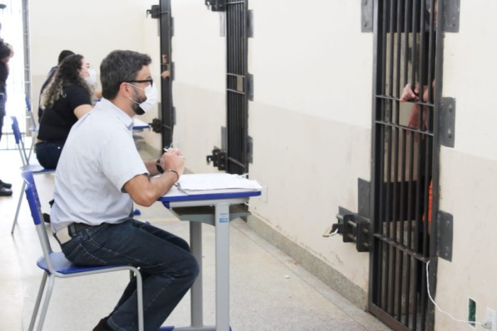 Iapen e Defensoria Pública realizam mutirão de atendimentos jurídicos no presídio de Sena Madureira