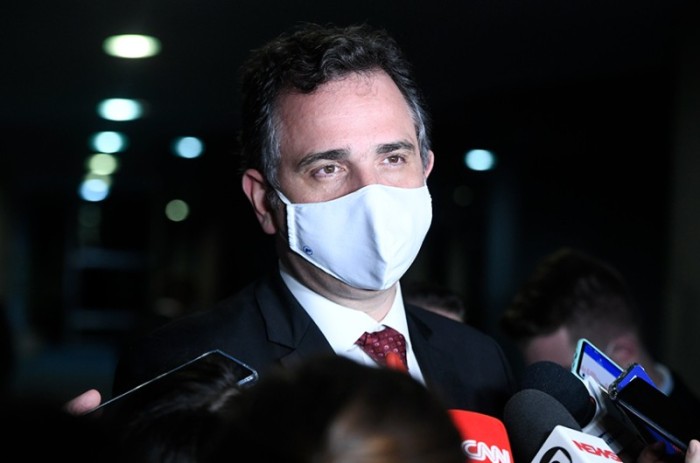 O presidente do Senado ainda mostrou disposição de pautar este ano projetos sobre alta dos combustíveis e pôr em discussão o fim da reeleição - Jefferson Rudy/Agência Senado