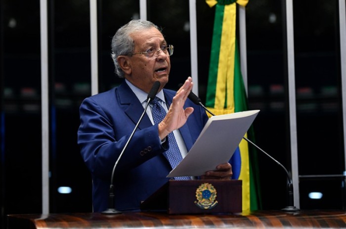 O senador Jayme Campos criticou o governo federal por ter se apropriado de ideias apresentadas no Legislativo - Jefferson Rudy/Agência Senado
