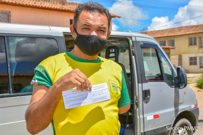 Com Van da Vacina, Prefeitura amplia acesso a vacinação contra a Covid-19