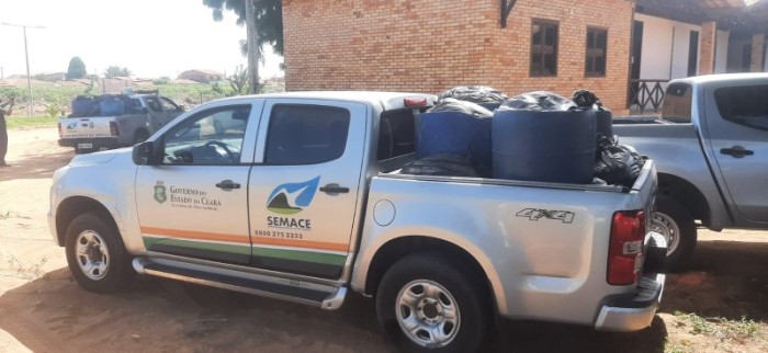 Manchas de óleo: Semace já recebeu cerca de 4.000 litros de material coletado por prefeituras