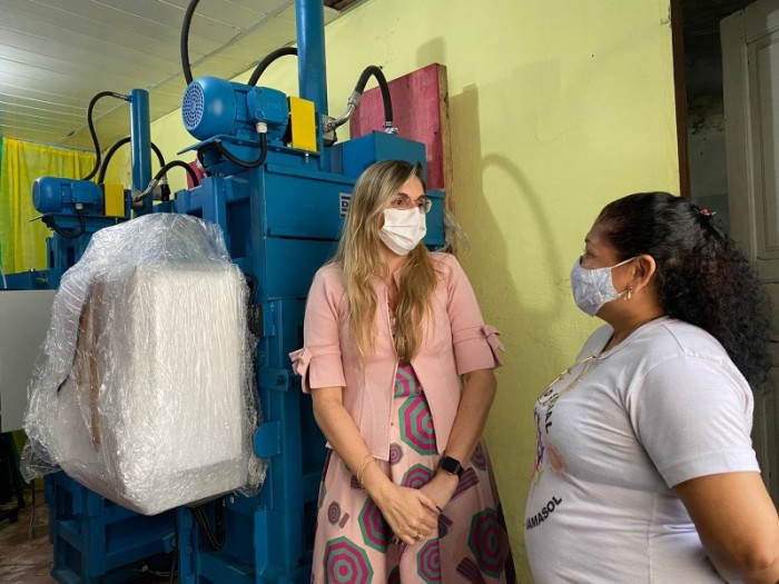 Instituto recebe equipamentos para implementar coleta seletiva em escolas no Amazonas